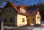 Rodinn� d�m okres Semily